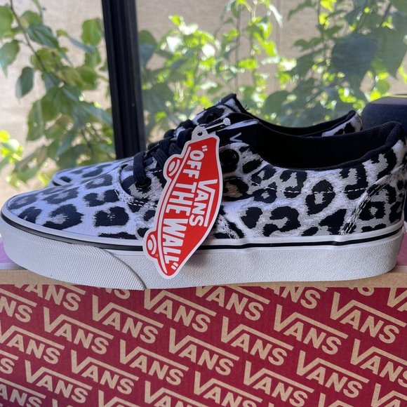 SALE** Vans Doheny Women’s sz 6 Snow Leapord Skate Shoe - Picture 6 of 7